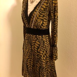 SILENT WORTH Pre owned Dress Size M